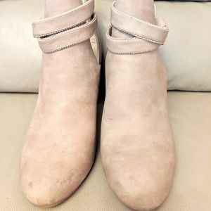 Jennifer Lopez Ankle Boot Heels (10M).